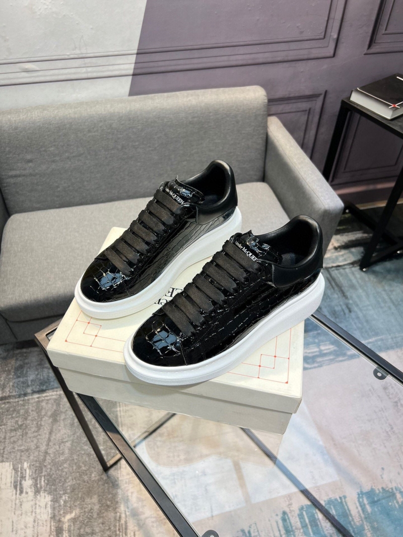 Alexander Mcqueen Casual Shoes